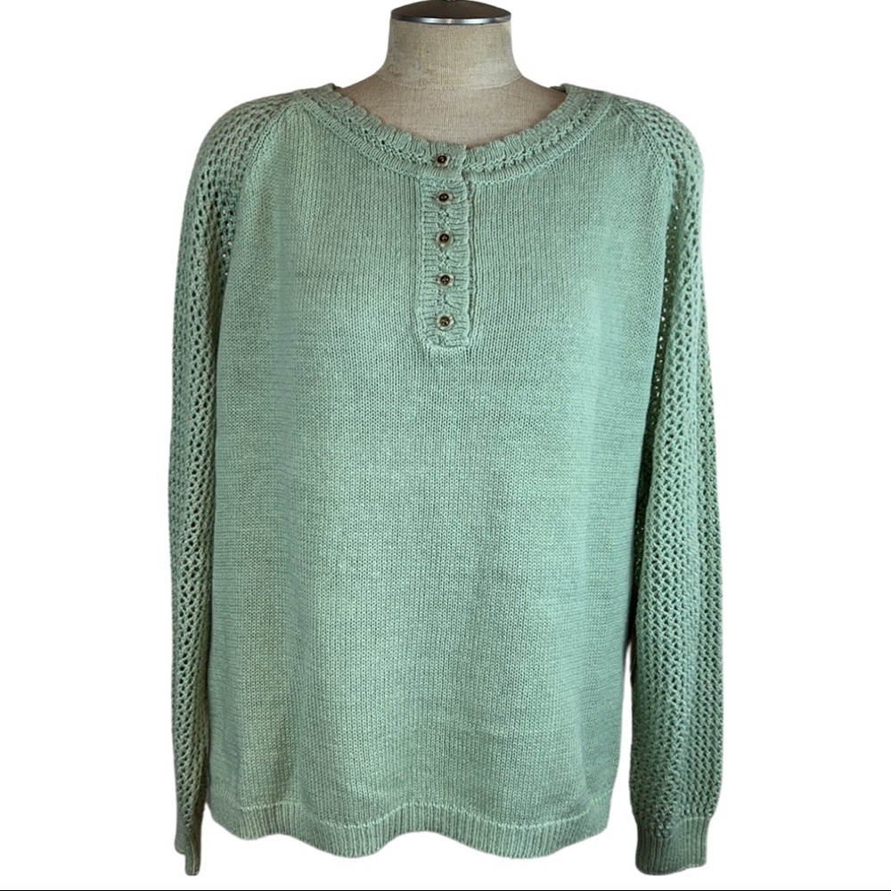 Vintage, Stefano International Sweater, in a light sage green color